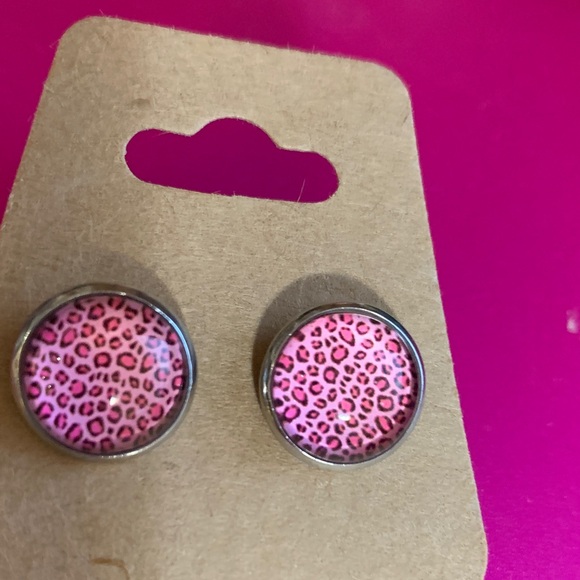 Pink Leopard Print Earrings - Picture 3 of 6